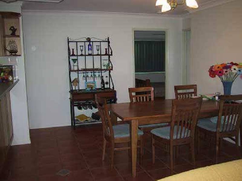 8 Yaraan Court, Boyne Island QLD 4680