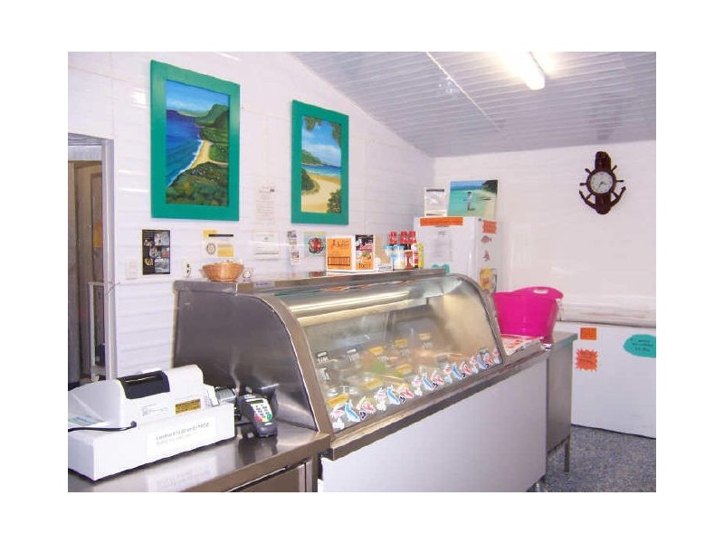 4 Enterprise Street, Boyne Island QLD 4680