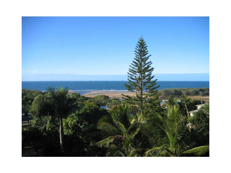5 Creek Road, Tannum Sands QLD 4680