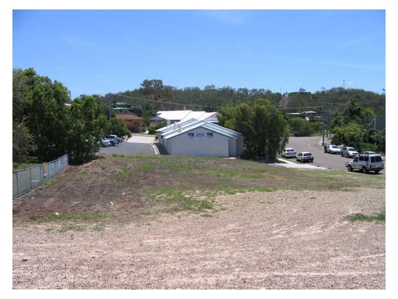 1 Hayes Avenue, Boyne Island QLD 4680