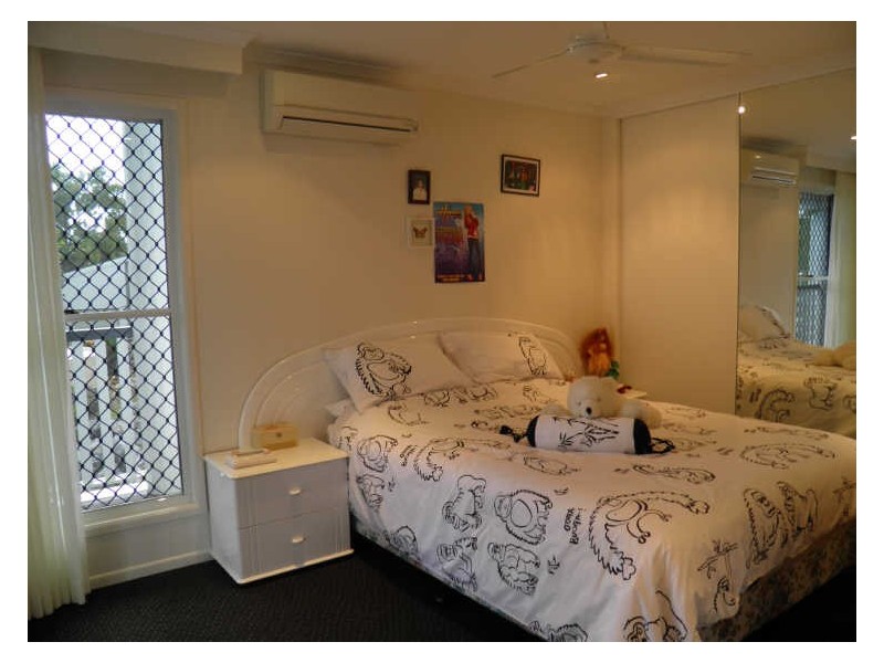 6 Charles Crescent, Tannum Sands QLD 4680