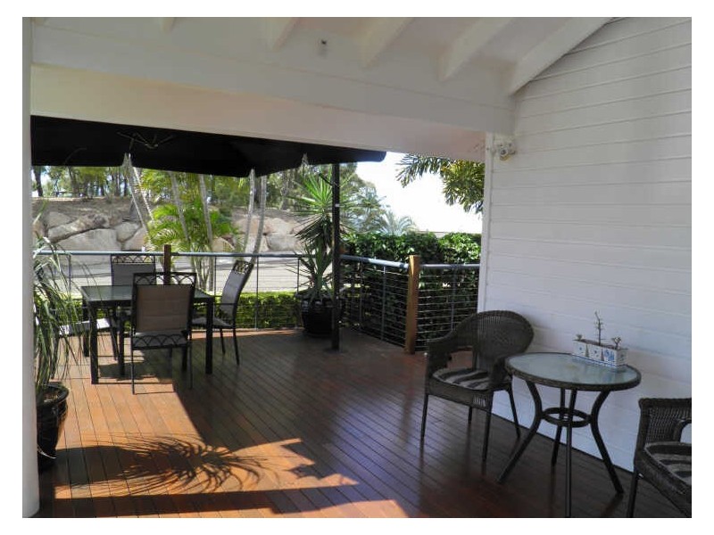 6 Charles Crescent, Tannum Sands QLD 4680