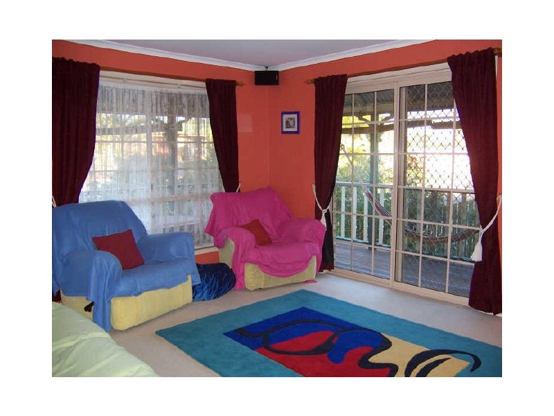 10 Kirrang Place, Boyne Island QLD 4680