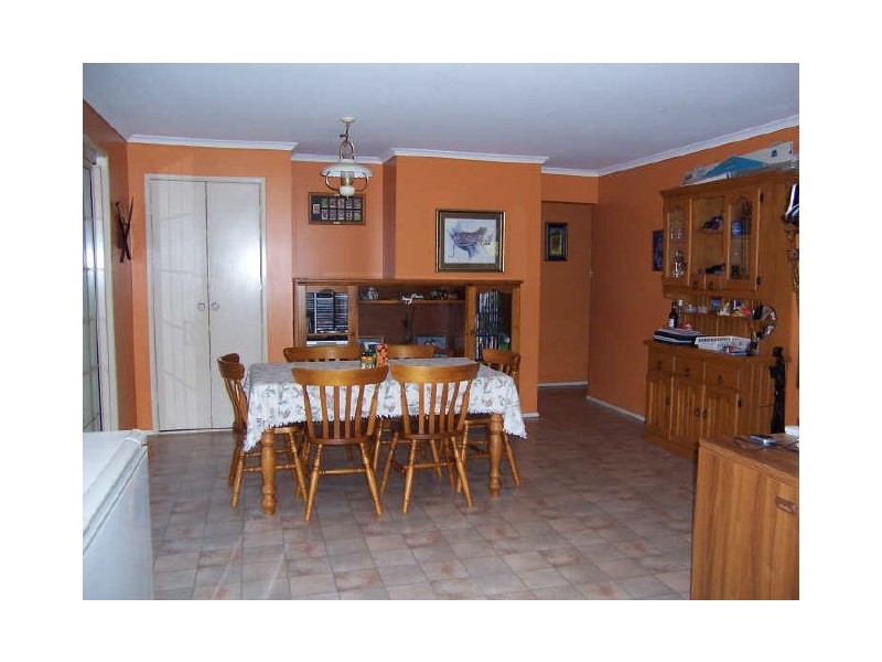 10 Kirrang Place, Boyne Island QLD 4680