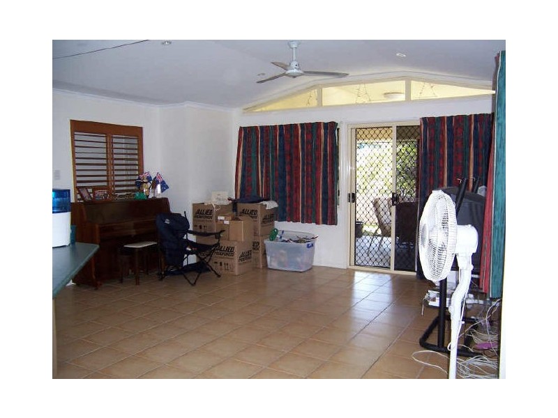 4 Riverside Drive, Tannum Sands QLD 4680