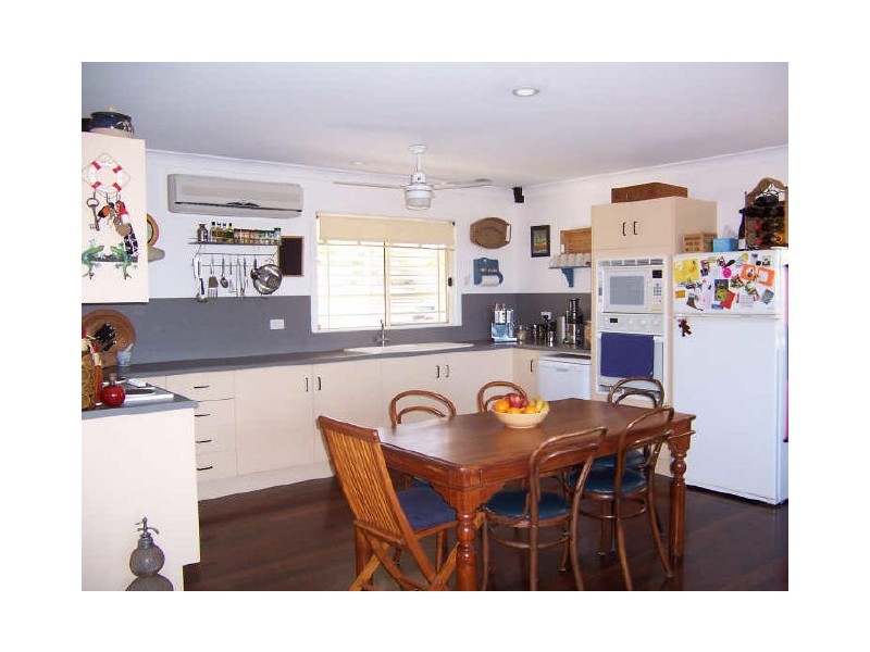 6 Gwen Street, Tannum Sands QLD 4680