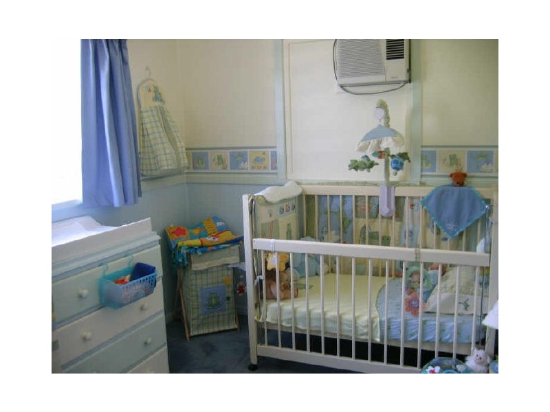 13 Yukana Street, Boyne Island QLD 4680