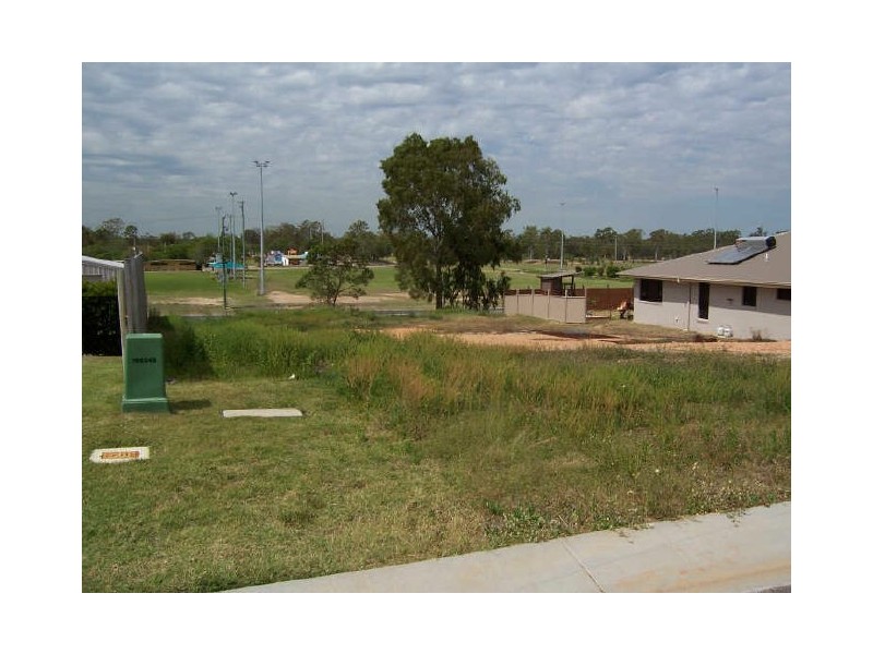 36 Golf View Drive, Boyne Island QLD 4680