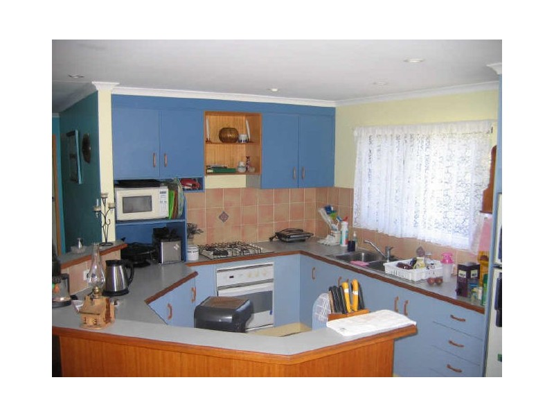 13 Bellemere Court, Boyne Island QLD 4680