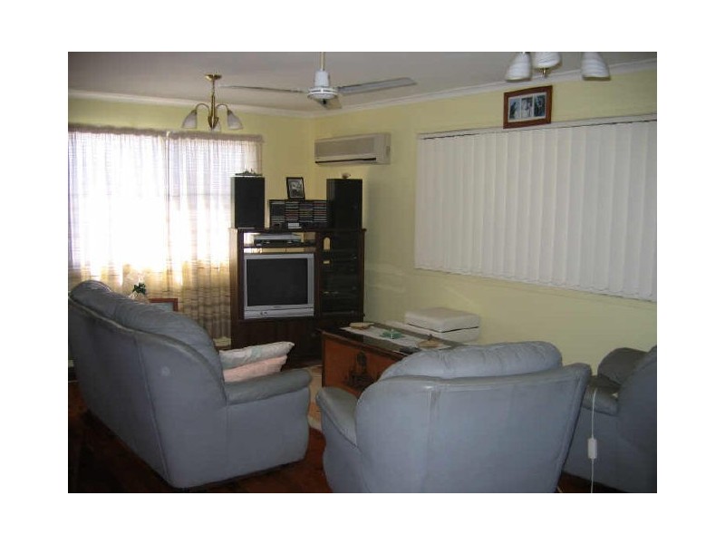 13 Bellemere Court, Boyne Island QLD 4680