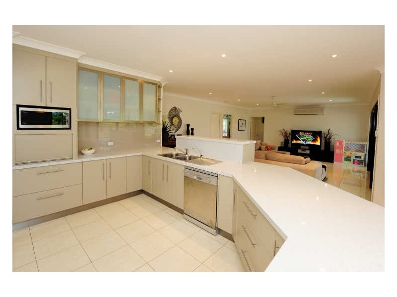 10 Baruby Boulevard, Benaraby QLD 4680