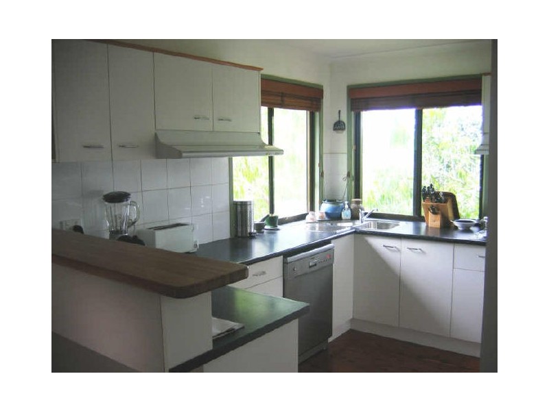 22 Sayre Crescent, Boyne Island QLD 4680