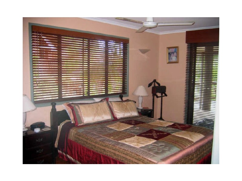 22 Sayre Crescent, Boyne Island QLD 4680