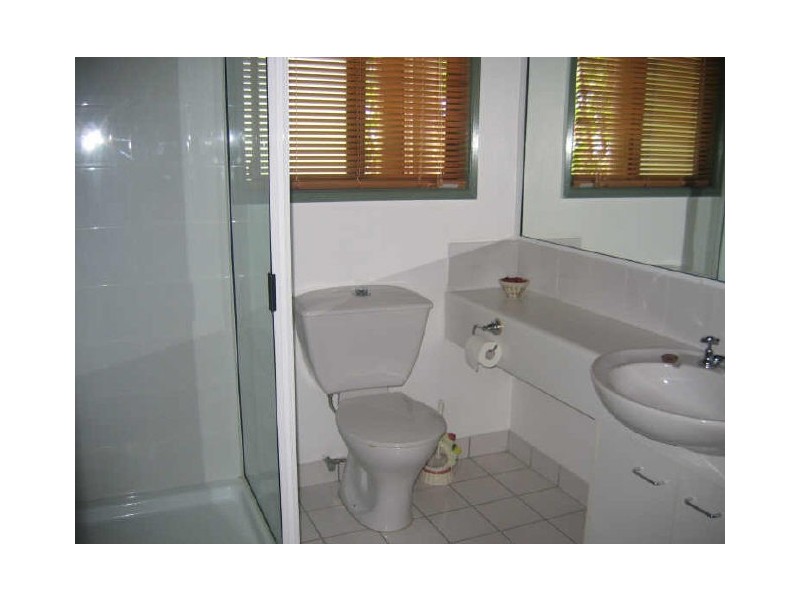 22 Sayre Crescent, Boyne Island QLD 4680