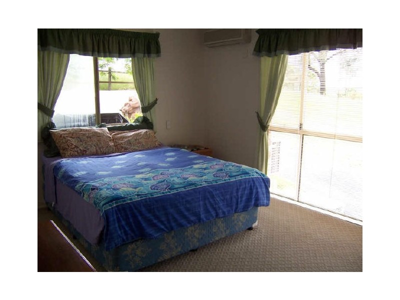 21 Tarcoola Drive, Boyne Island QLD 4680