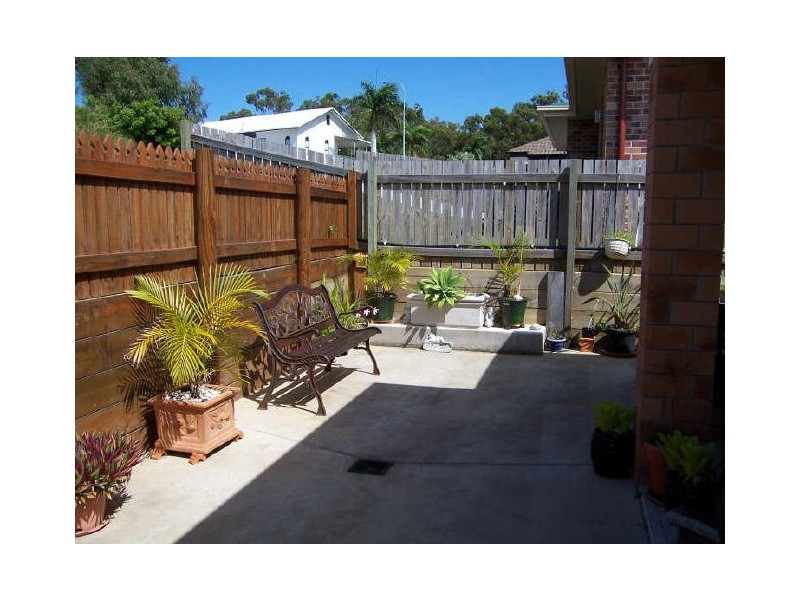 6 Richard Street, Boyne Island QLD 4680