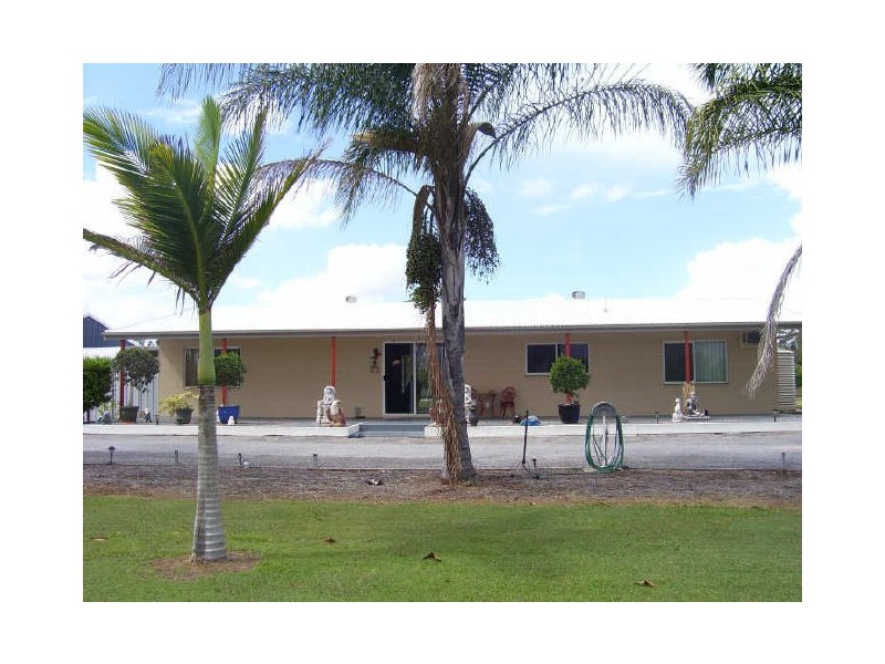 68 Koorawatha Drive, Bororen QLD 4678