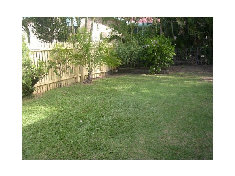 1/9 Shara Court, Boyne Island QLD 4680
