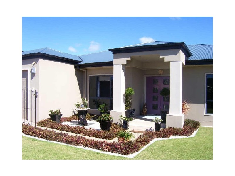 4 Schooner Street, Tannum Sands QLD 4680
