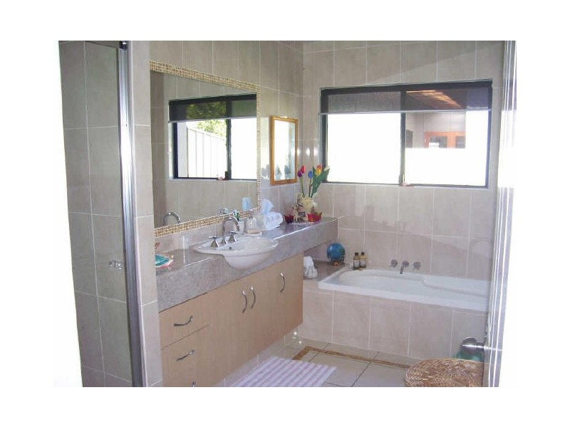 4 Schooner Street, Tannum Sands QLD 4680