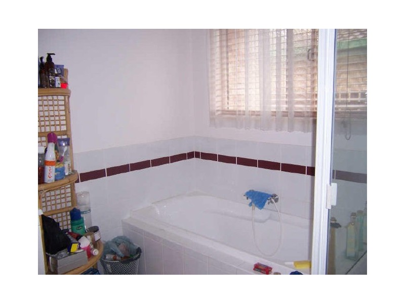 10 Latrobe Street, Tannum Sands QLD 4680