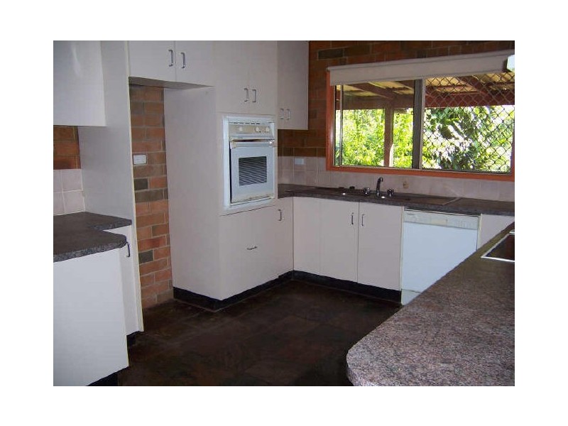 75 Silverton Drive, Tannum Sands QLD 4680