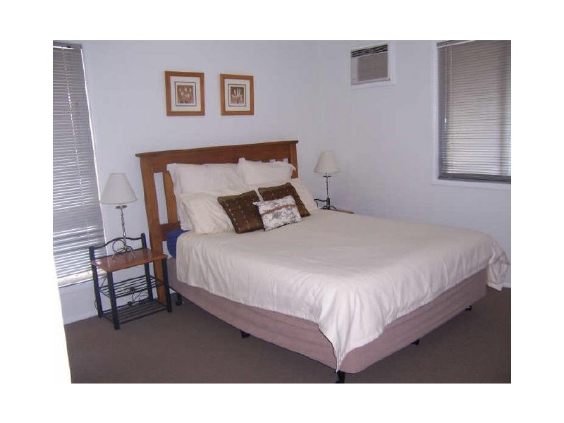 12 Tasman Court, Boyne Island QLD 4680