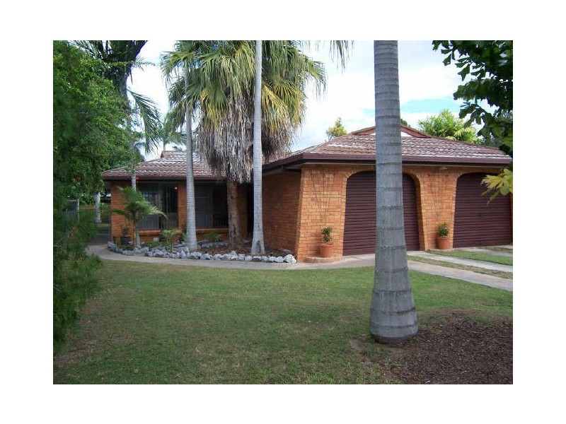 4 Alexander Street, Boyne Island QLD 4680