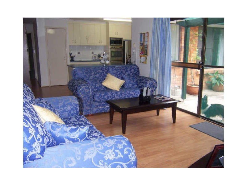 4 Alexander Street, Boyne Island QLD 4680