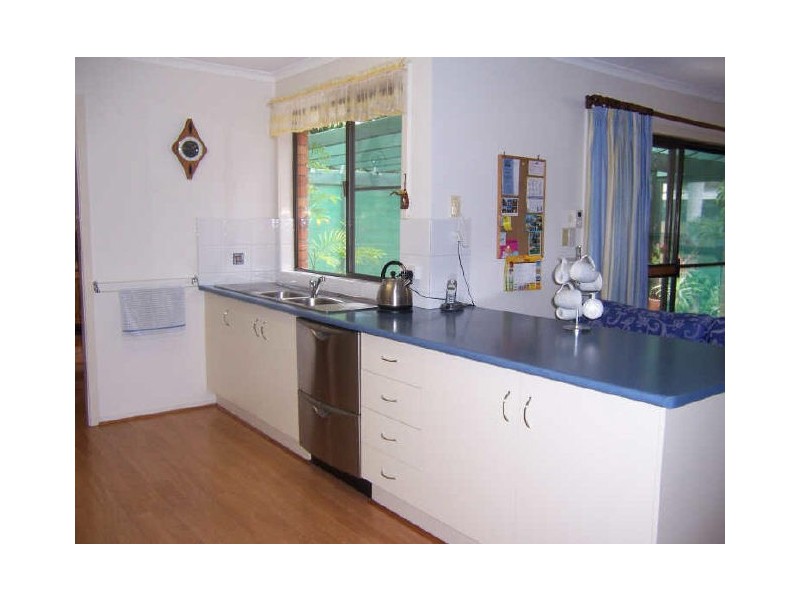 4 Alexander Street, Boyne Island QLD 4680