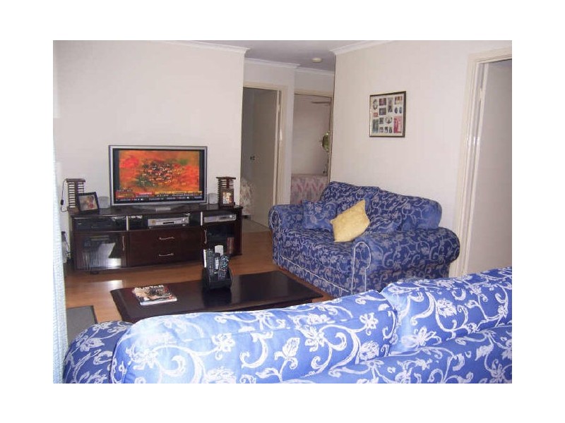 4 Alexander Street, Boyne Island QLD 4680