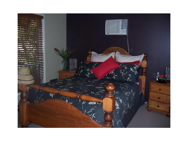 30 Crest Avenue, Boyne Island QLD 4680