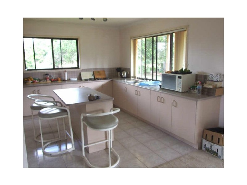 48812 Bruce Highway, Benaraby QLD 4680