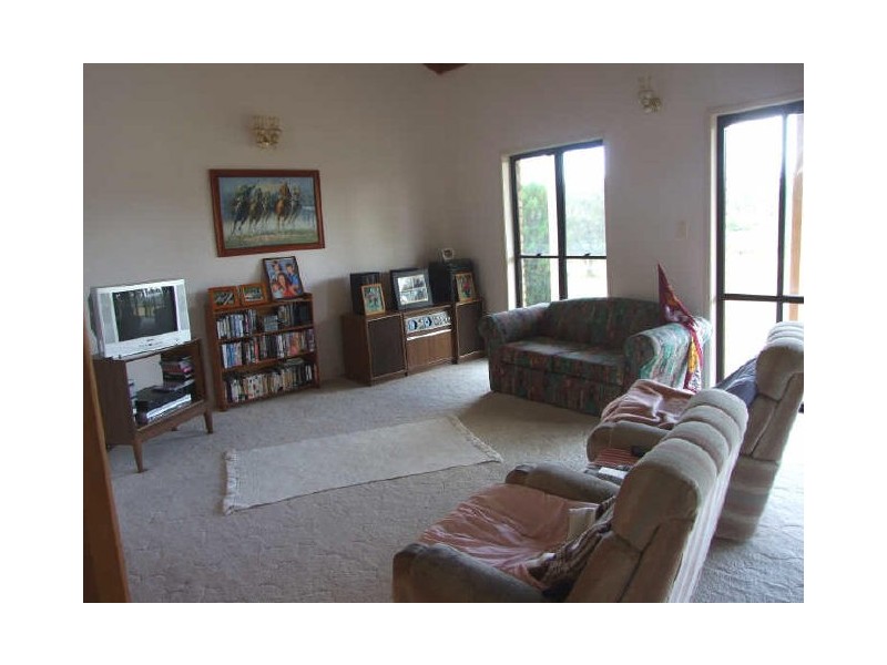 48812 Bruce Highway, Benaraby QLD 4680