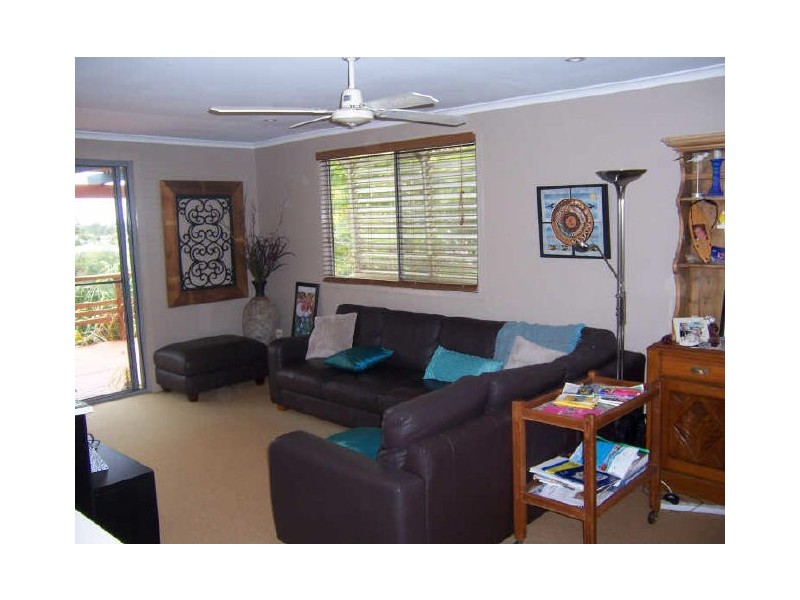28 Sayre Crescent, Boyne Island QLD 4680