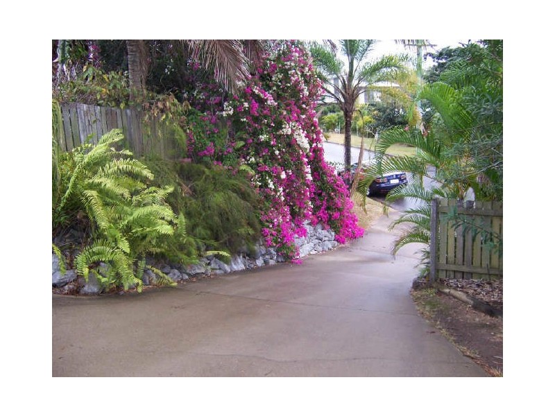 28 Sayre Crescent, Boyne Island QLD 4680