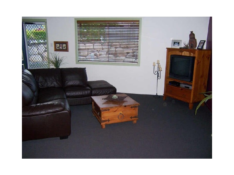 15 Wattora Close, Boyne Island QLD 4680