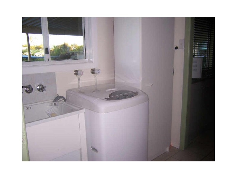 15 Wattora Close, Boyne Island QLD 4680