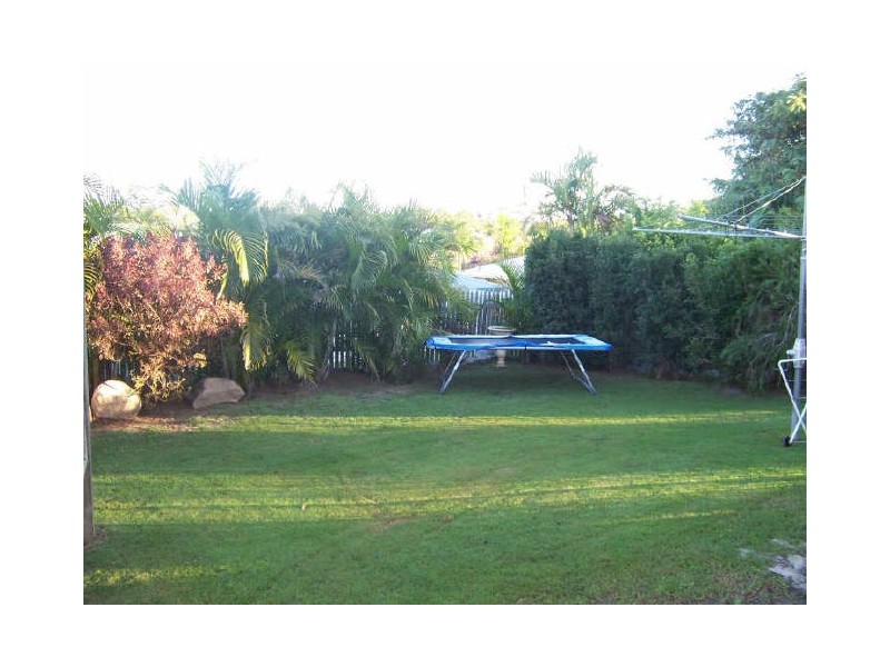 15 Wattora Close, Boyne Island QLD 4680