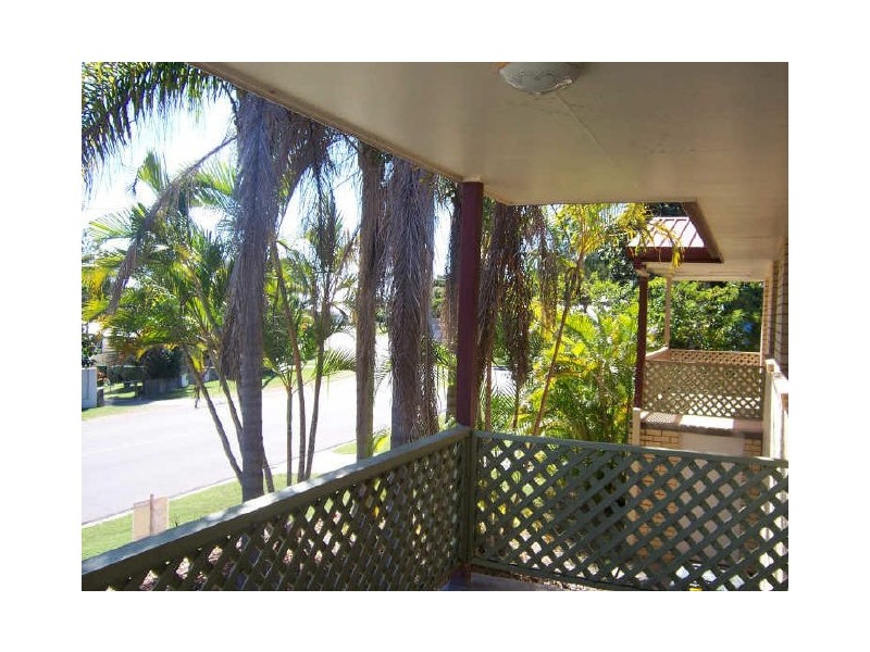 2/15 Beach Aveune, Tannum Sands QLD 4680