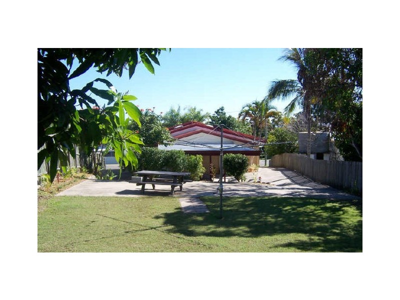 2/15 Beach Aveune, Tannum Sands QLD 4680