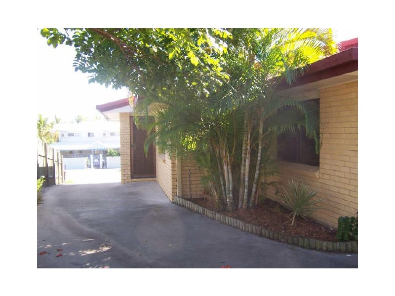 2/15 Beach Aveune, Tannum Sands QLD 4680