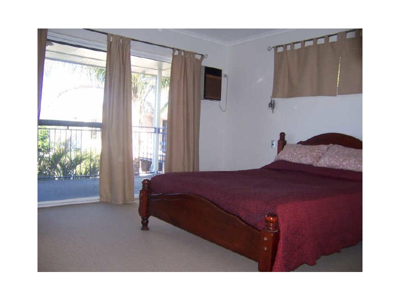 68 Wyndham Avneue, Boyne Island QLD 4680