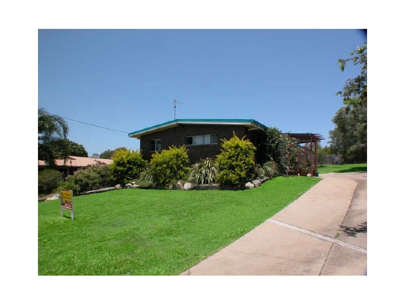 1 & 2/23 Wedge Street, Tannum Sands QLD 4680