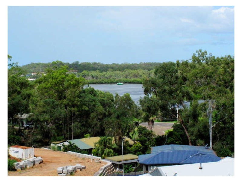 8 Sayre Crescent, Boyne Island QLD 4680