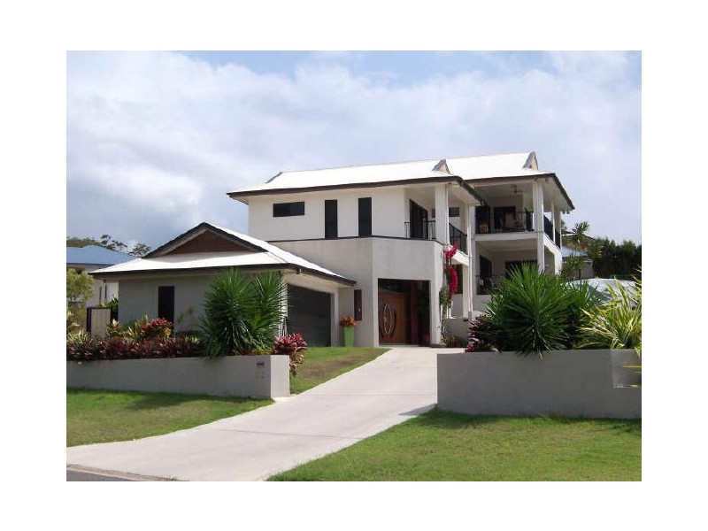 32 Lighthouse Drive, Boyne Island QLD 4680