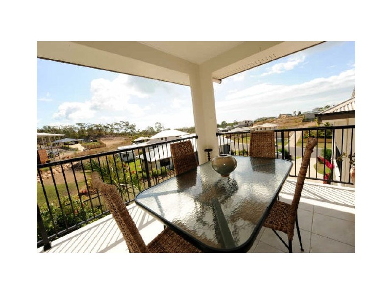 32 Lighthouse Drive, Boyne Island QLD 4680