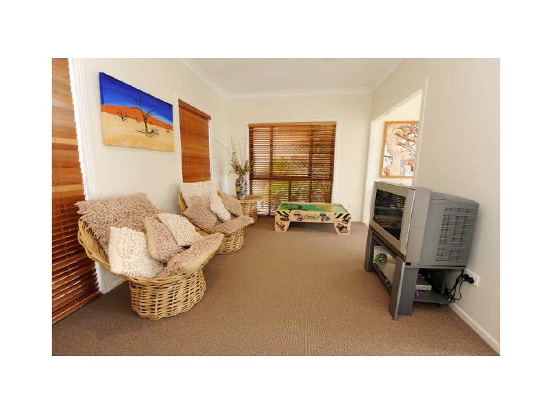 32 Lighthouse Drive, Boyne Island QLD 4680