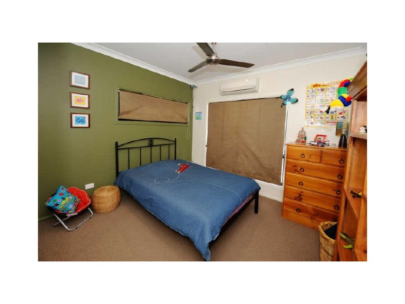 32 Lighthouse Drive, Boyne Island QLD 4680