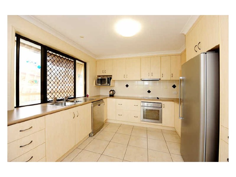 10 Schooner Street, Tannum Sands QLD 4680